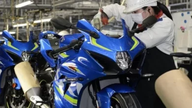 El fabricante japonés de motocicletas Suzuki comenzó a producir los primeros modelos en el país en asociación con grupo La Emilia, en la planta industrial que la firma local posee del partido bonaerense de San Nicolás