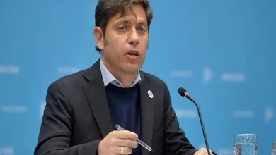 “Se preocupan por viajes egresados los mismos que no se preocupaban por paraísos fiscales”, sostuvo el gobernador bonaerense.