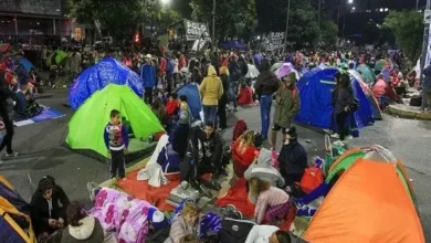 Impactante acampe piquetero por más planes en la 9 de Julio