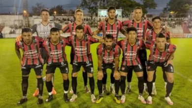 Douglas cayó en Paraná ante Atlético, perdió el invicto y la punta del campeonato