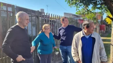 Más tarde Larreta se trasladó a Gonzalez Catán para visitar una cooperativa y recorrer el barrio.