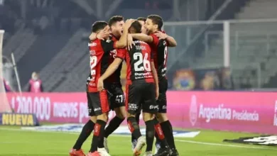 Newell's ganó en Córdoba y alcanzó la punta