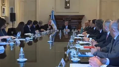 El Presidente participó de la reunión de Gabinete y pidió "redoblar los esfuerzos"