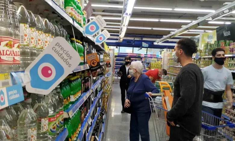 Los supermercados se desligan de la suba de precios y apuntan a empresas alimenticias