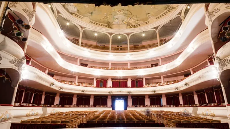 Función de gala por el 114° aniversario del Teatro Municipal