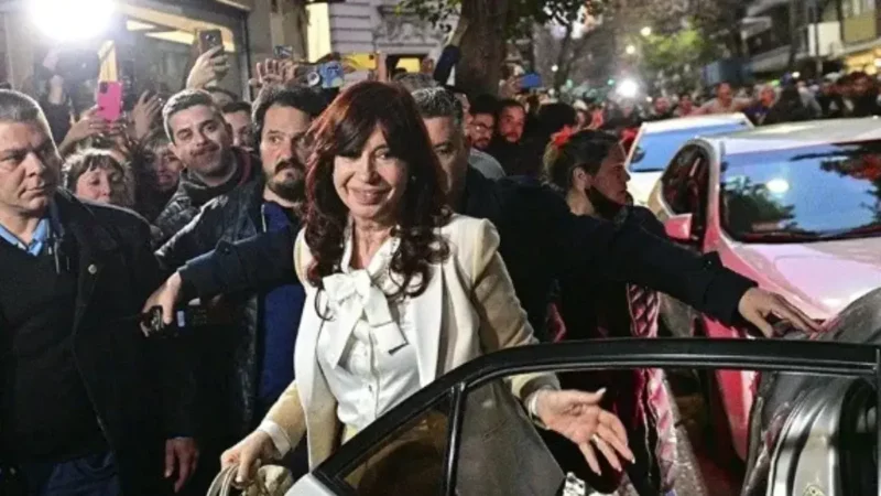 La UBA denunció "persecución política" contra Cristina Kirchner