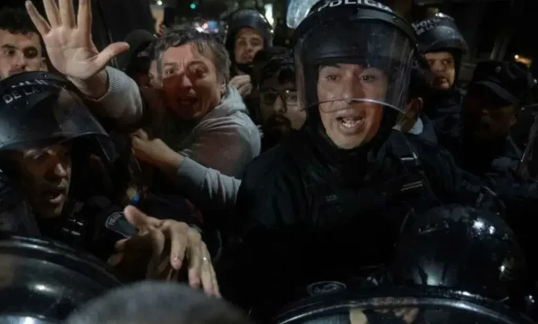 Máximo Kirchner fue agredido por la Policía de la Ciudad