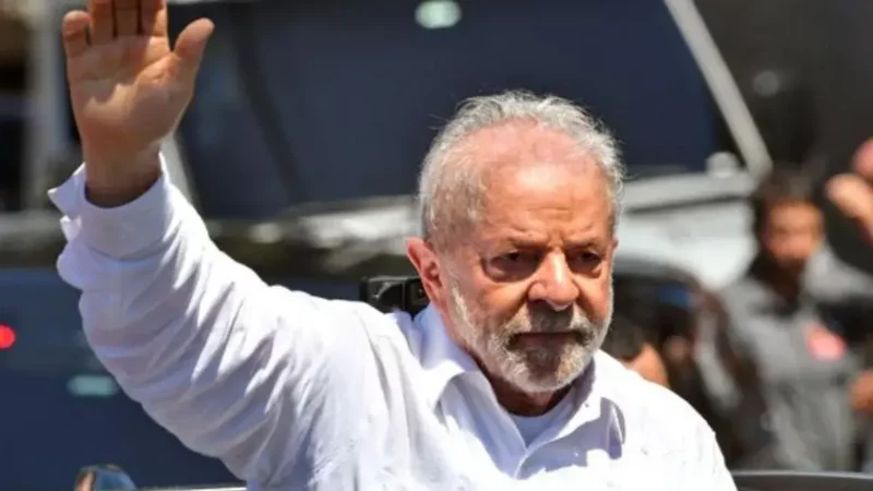 Lula da Silva fue electo presidente por tercera vez con el 50,88% de los votos