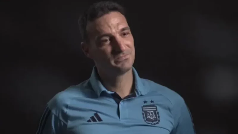 Scaloni se emocionó hasta las lágrimas antes del partido con Croacia: "Esta Selección juega para la gente"