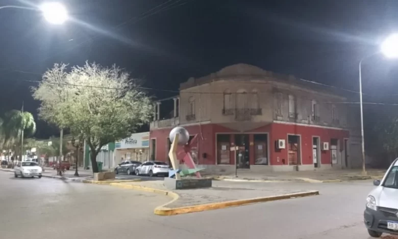 Villa Ramallo: recambio de luminarias LED en Avenida San Martín