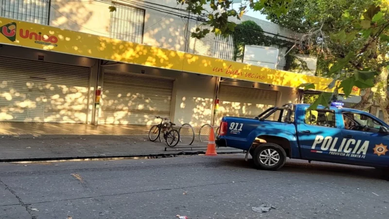 "Messi te estamos esperando": El mensaje Narcos que dejaron luego de que balearan el supermercado de la familia Rocuzzo en Rosario