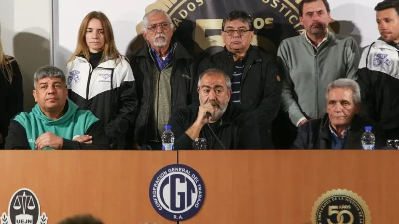 La CGT pide una lista de unidad en el Frente de Todos para enfrentar a la oposición. Llamado a la unidad y evitar divisiones internas.