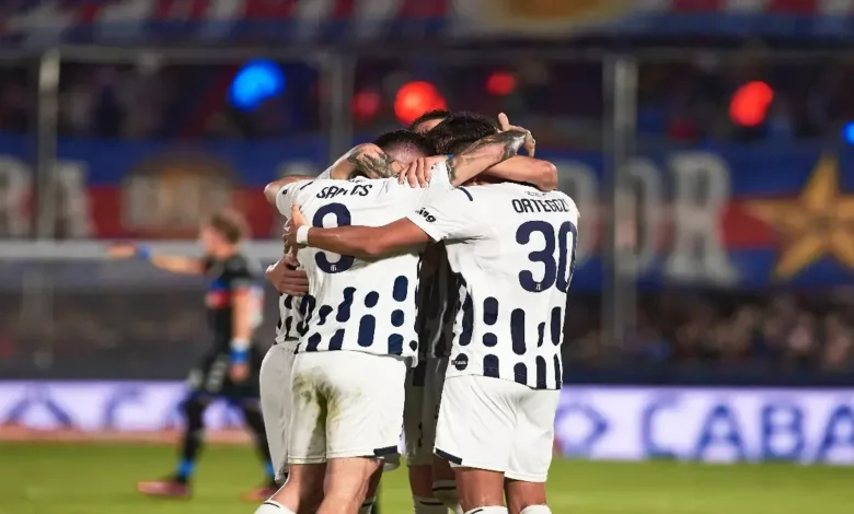 Talleres de Córdoba derrota a Tigre 3-1 en la decimonovena fecha de la Liga Profesional, consolidándose como serio contendiente al título