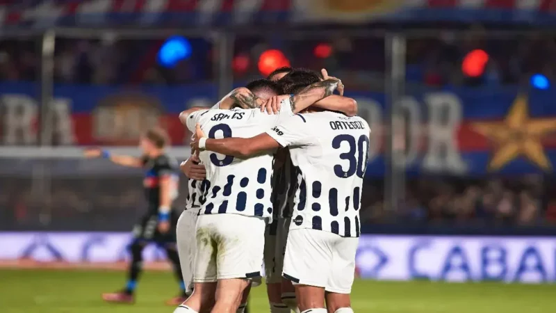 Talleres de Córdoba derrota a Tigre 3-1 en la decimonovena fecha de la Liga Profesional, consolidándose como serio contendiente al título