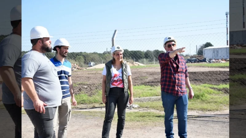 Compromiso y avance: Cecilia Comerio supervisa el desarrollo del Barrio Somisa.