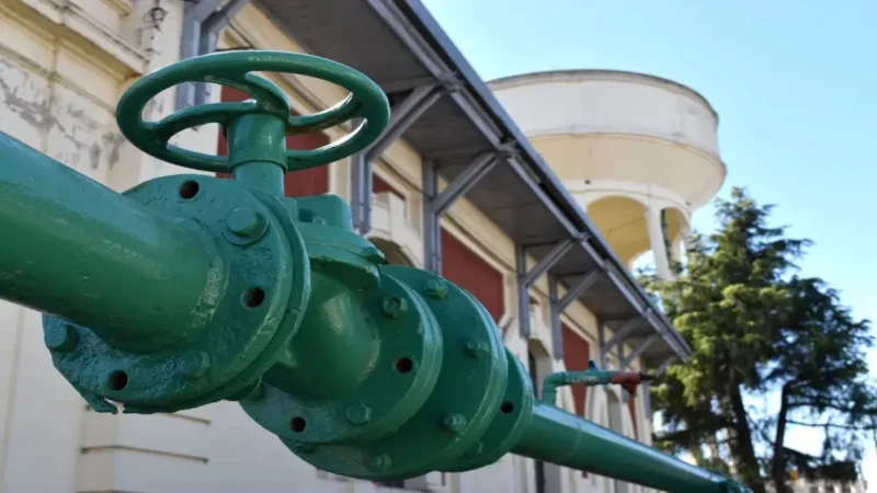 suministro de agua y luz en San Nicolás